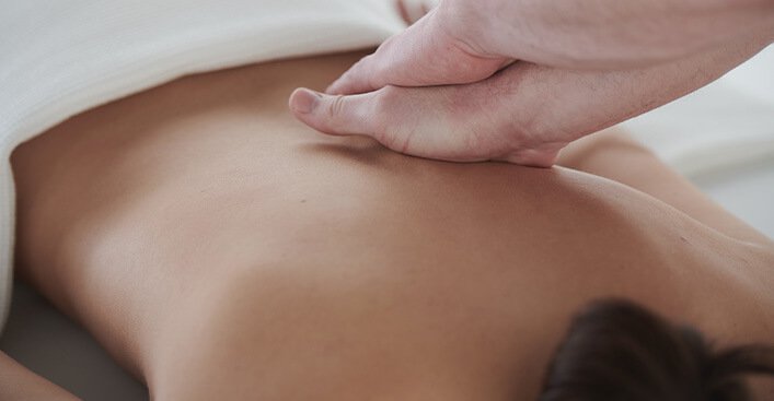 Best Relaxation Back Massage Techniques. How To Give A Relaxing